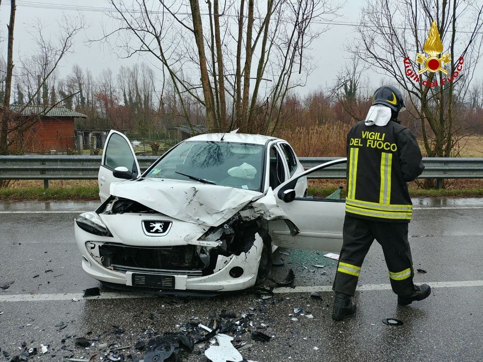 Grave Incidente Frontale A Torrate Di Villotta Di Chions - Il Gazzettino.it