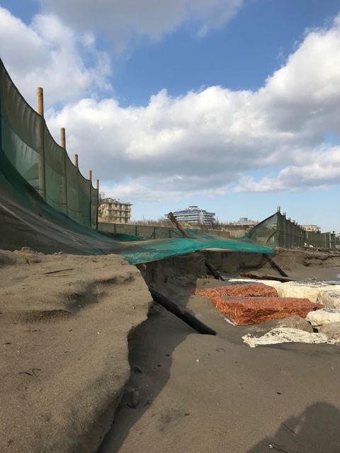 La Spiaggia Di Isola Verde Mangiata Dal Terribile Buran