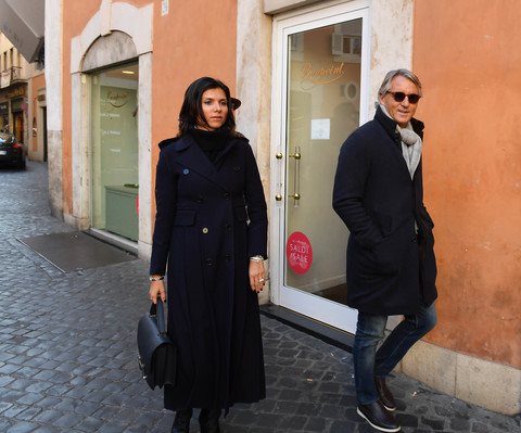 Roberto Mancini a Roma con la nuova fidanzata (foto ...